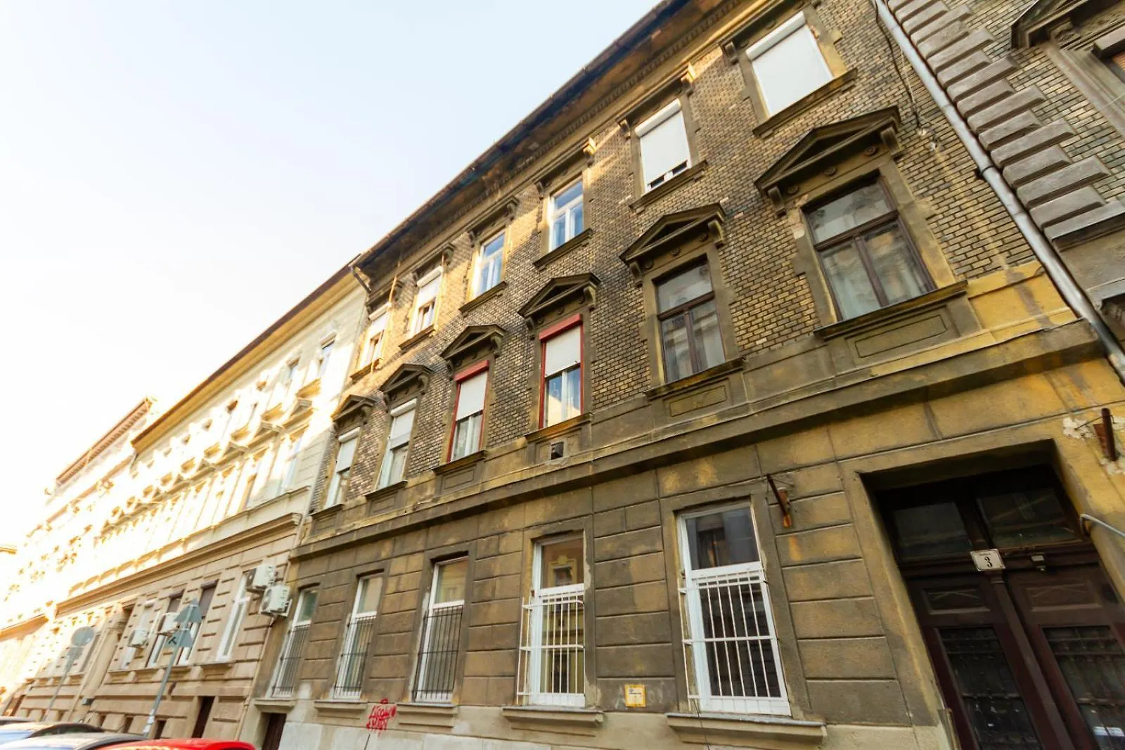 Galerie Vibes In Josika Street By Nw Apartment Budapest Hungary