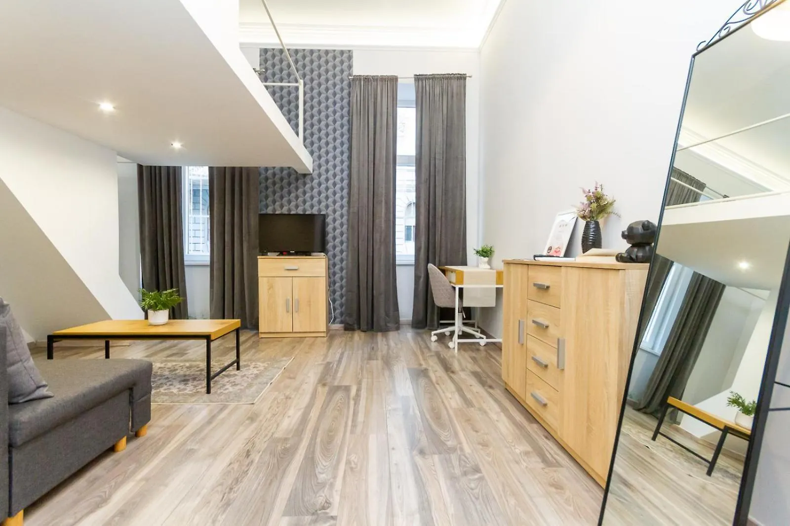 Galerie Vibes In Josika Street By Nw Apartment Budapest